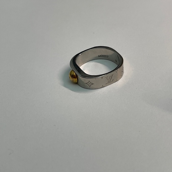 Louis Vuitton Berg Nanogram Ring M Silver/Gold M00217 w/ box and dust bag - Picture 9 of 16